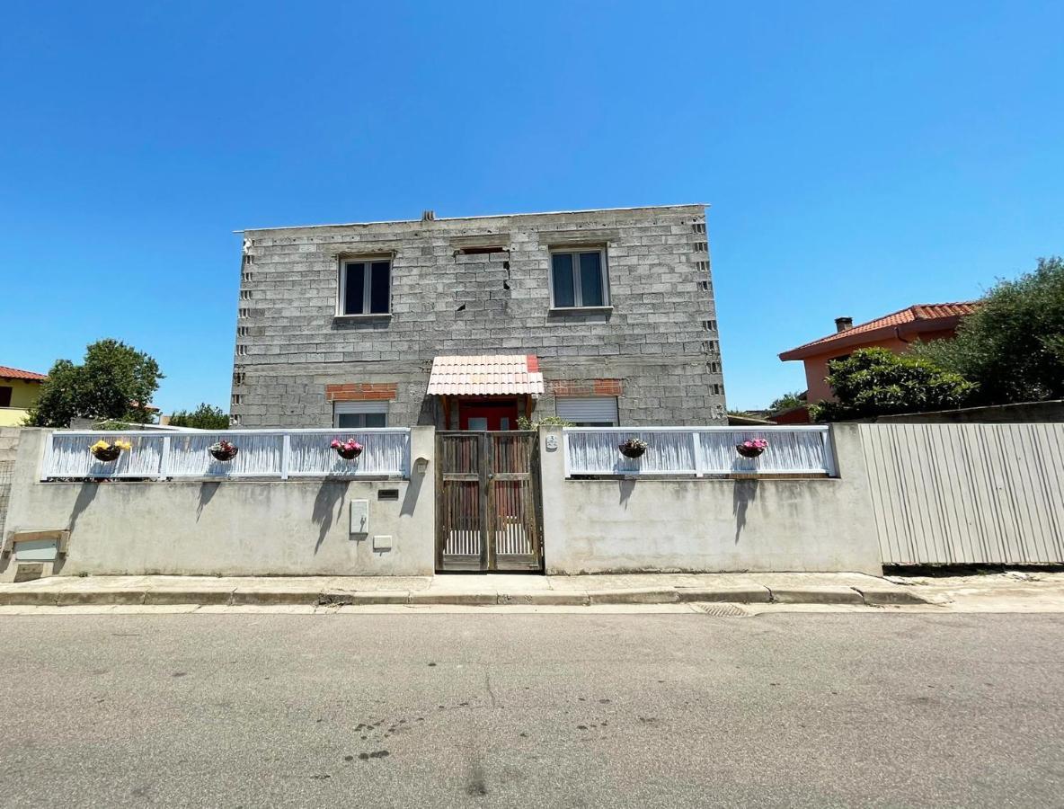 Casa Di Nelia Villa Baratili San Pietro Екстериор снимка