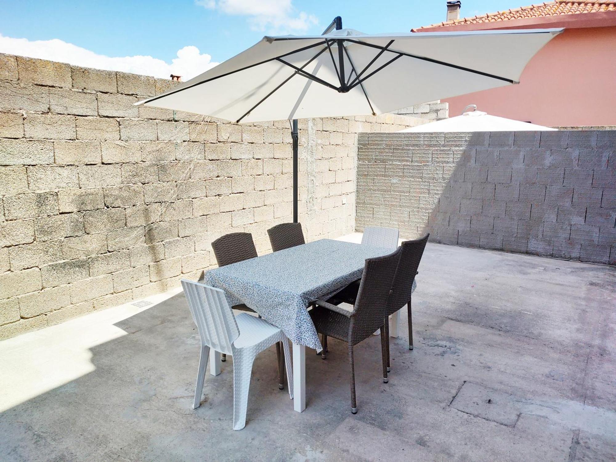 Casa Di Nelia Villa Baratili San Pietro Екстериор снимка